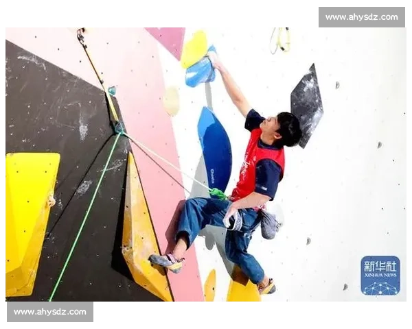 攀岩联赛眉山站：难度决赛巅峰对决，谭有恬朱成彬登顶